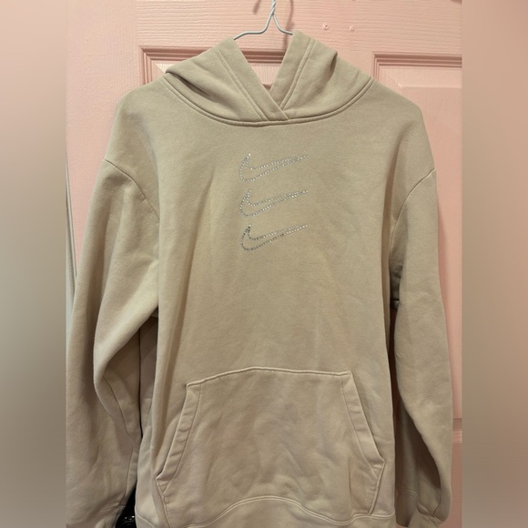 nike hoodie and joggers - Picture 1 of 3